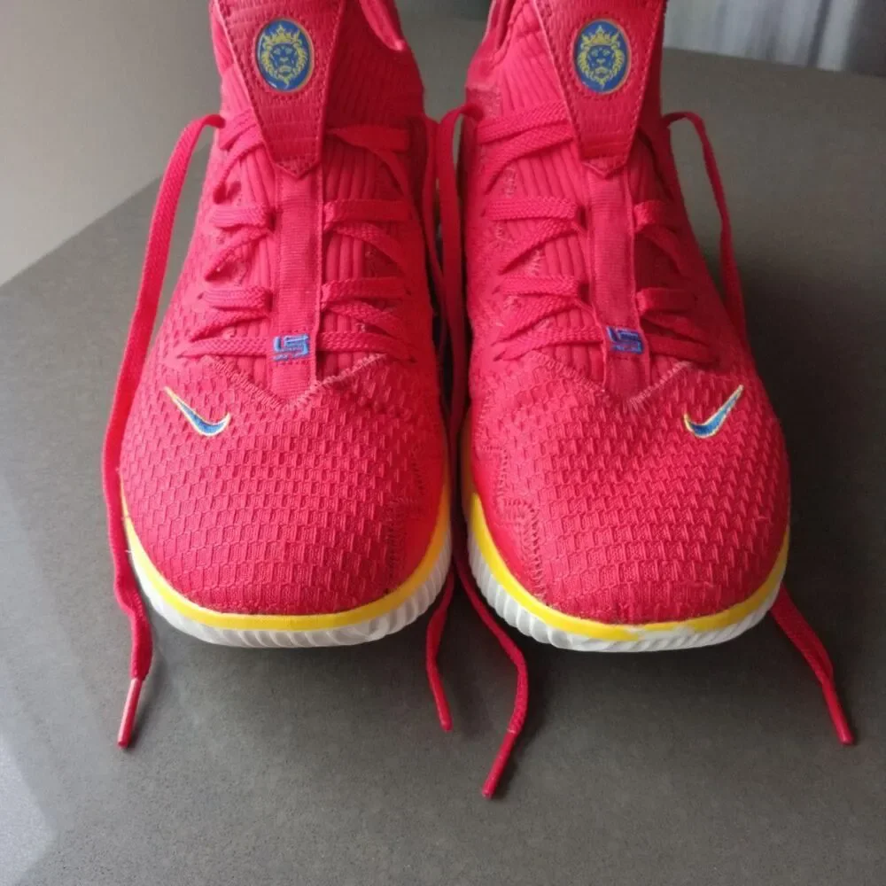 Nike LeBron 16 XVI Low ‘SuperBron’ Men's Size 10.5